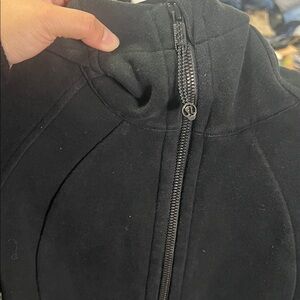 Lulu Crop Hoodie 19.5-21